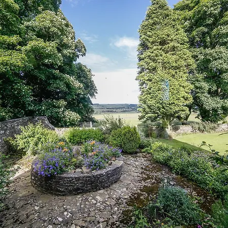 Dunns Houses Farmhouse B&B-3